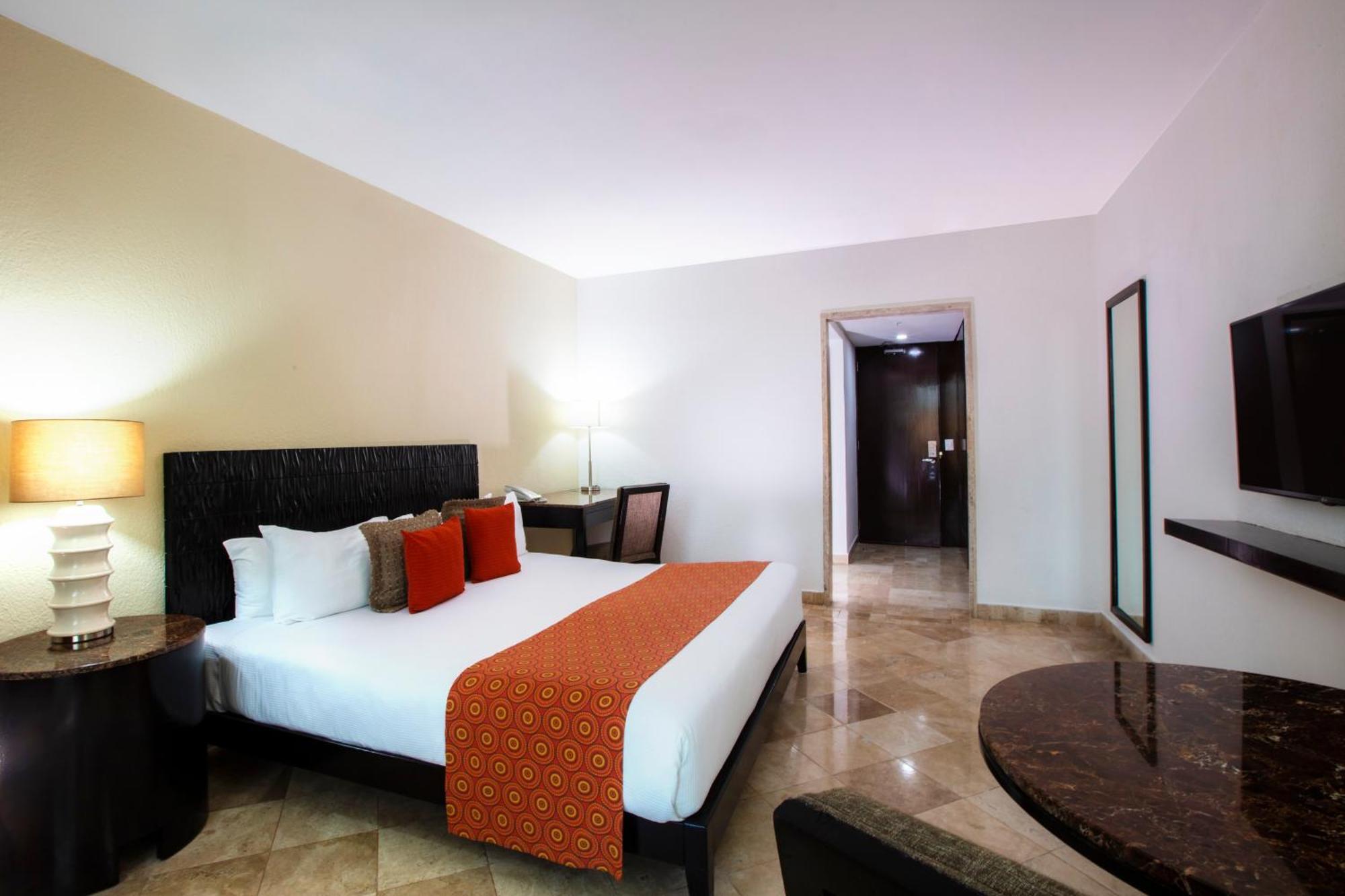 Krystal Grand Cancun All Inclusive Exterior photo