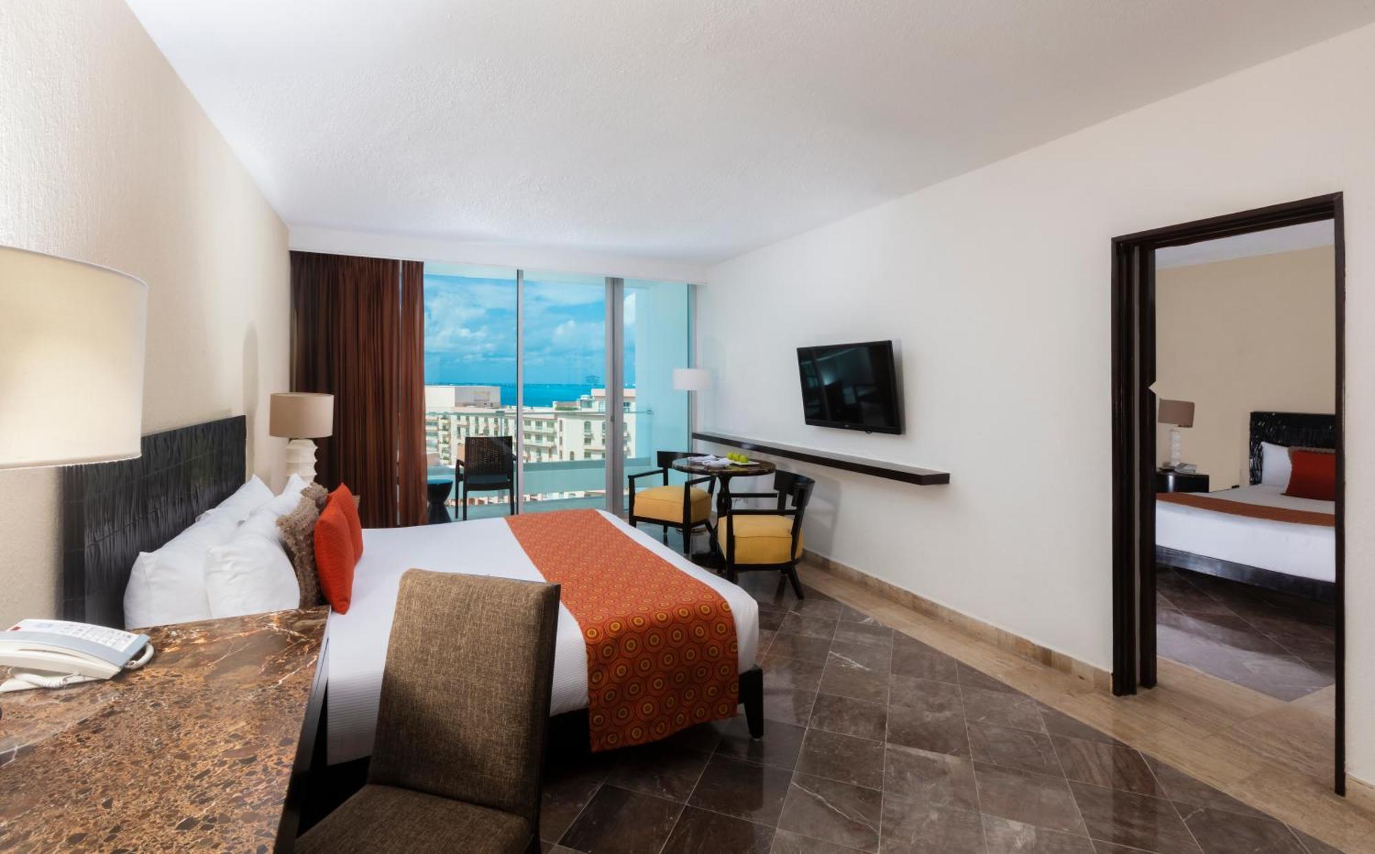 Krystal Grand Cancun All Inclusive Exterior photo