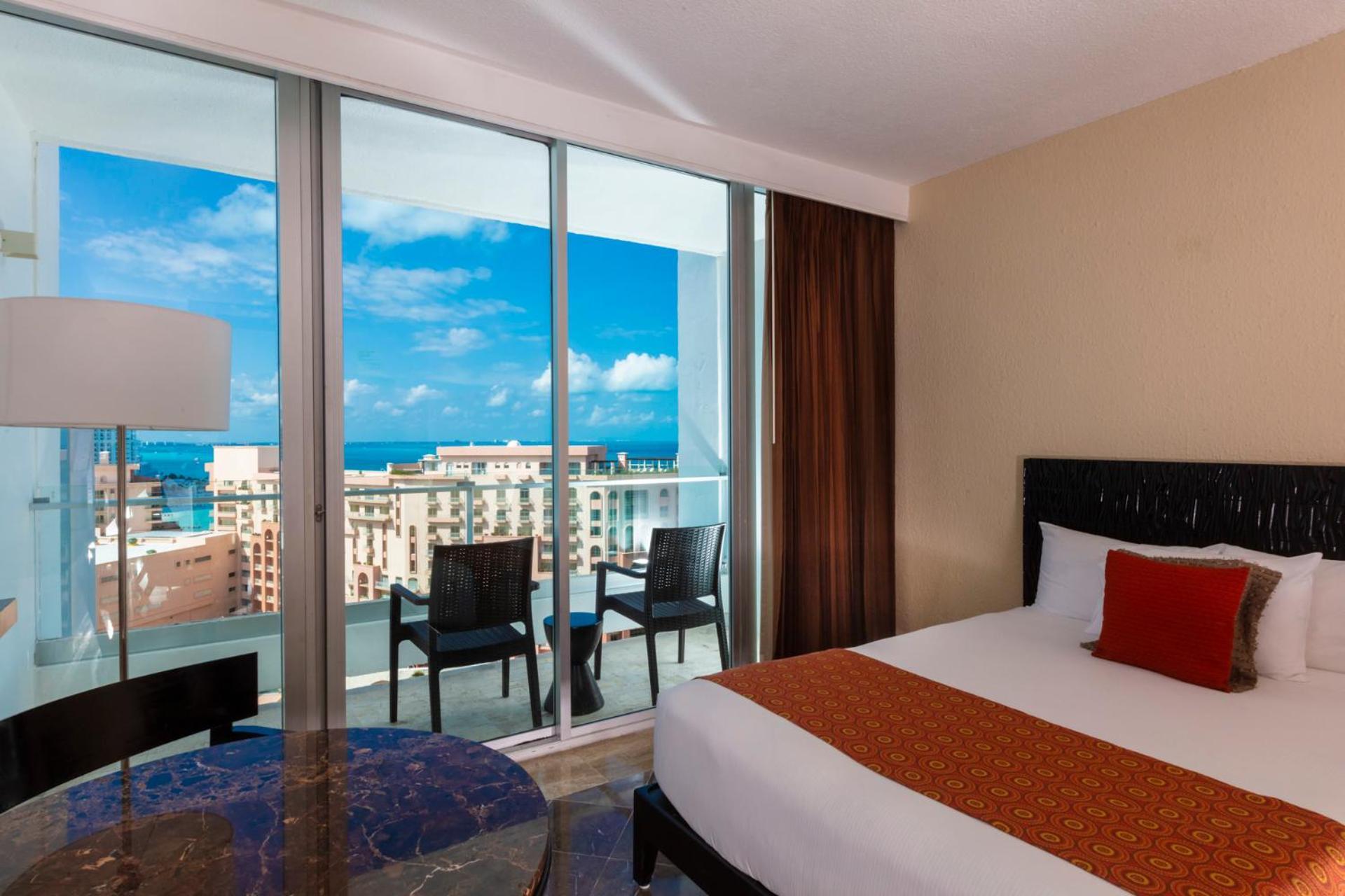 Krystal Grand Cancun All Inclusive Exterior photo
